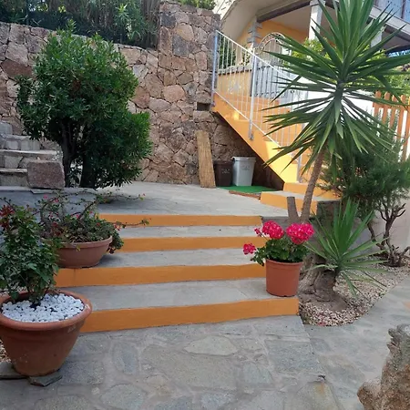 House * Monte Petrosu
